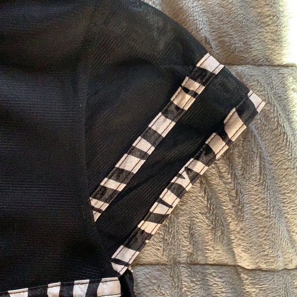 //PARTY DRESS// - Picture 8 of 8